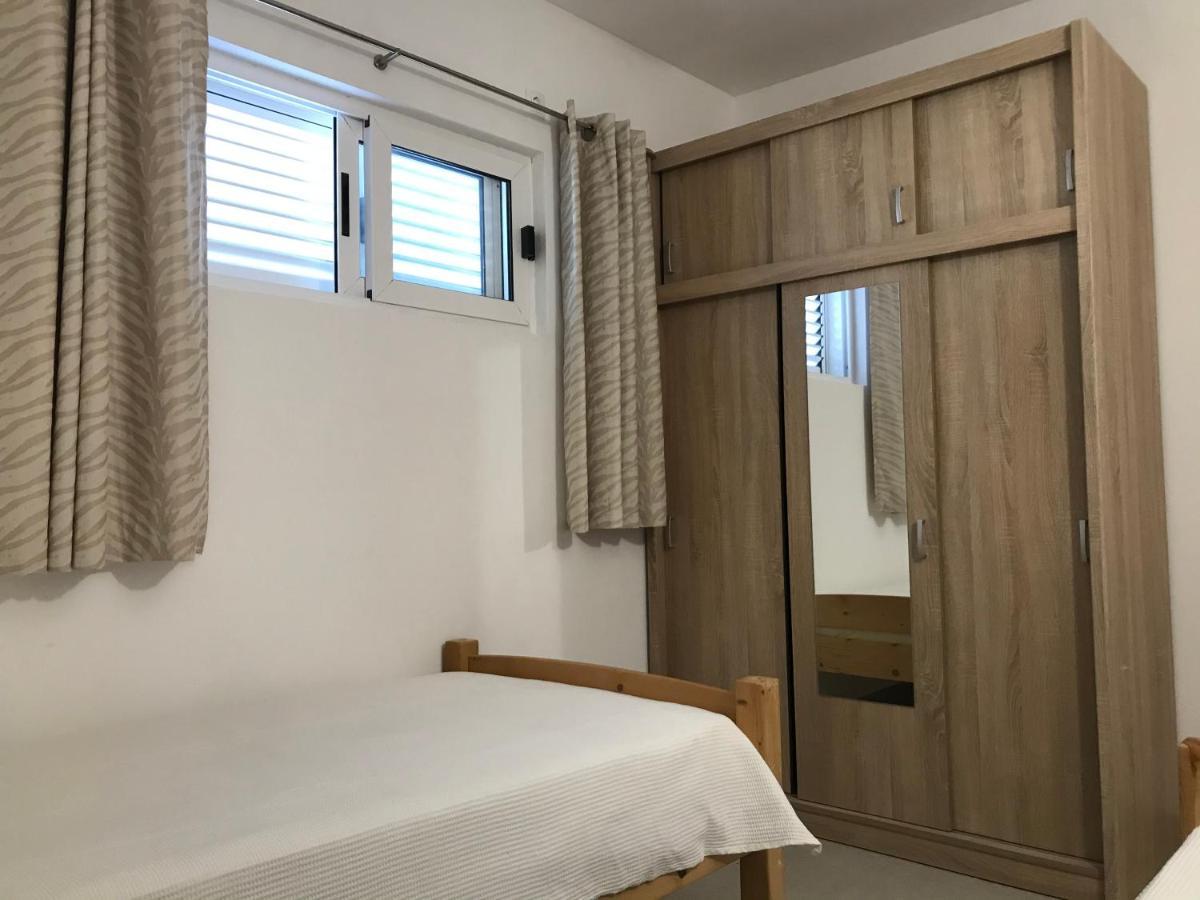 Apartmani Tonko Račišće 외부 사진