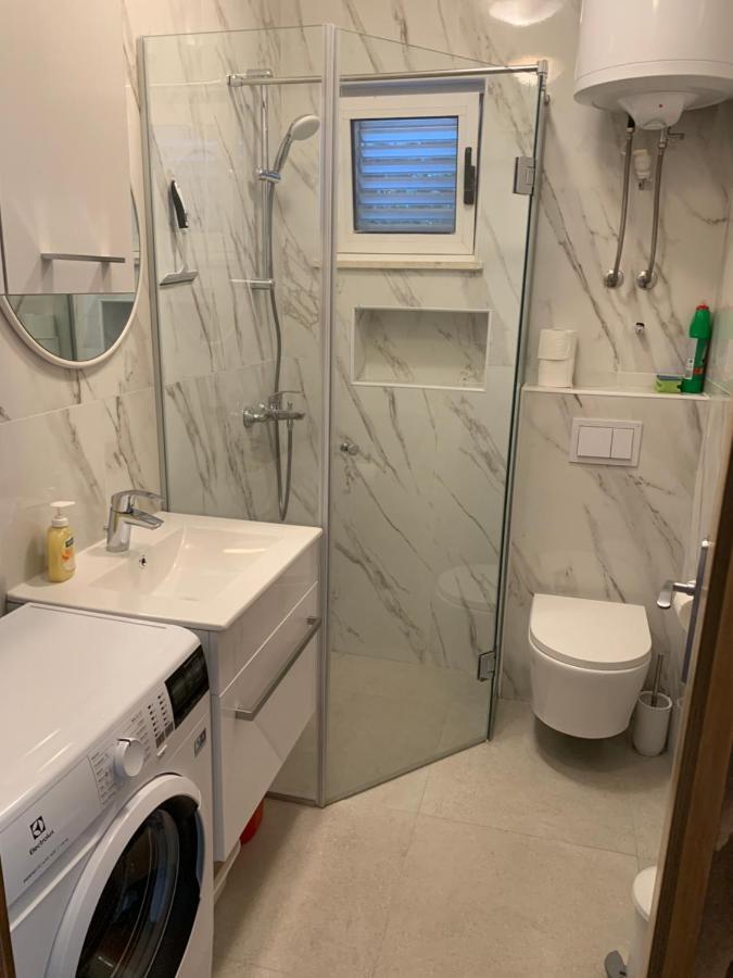 Apartmani Tonko Račišće 외부 사진