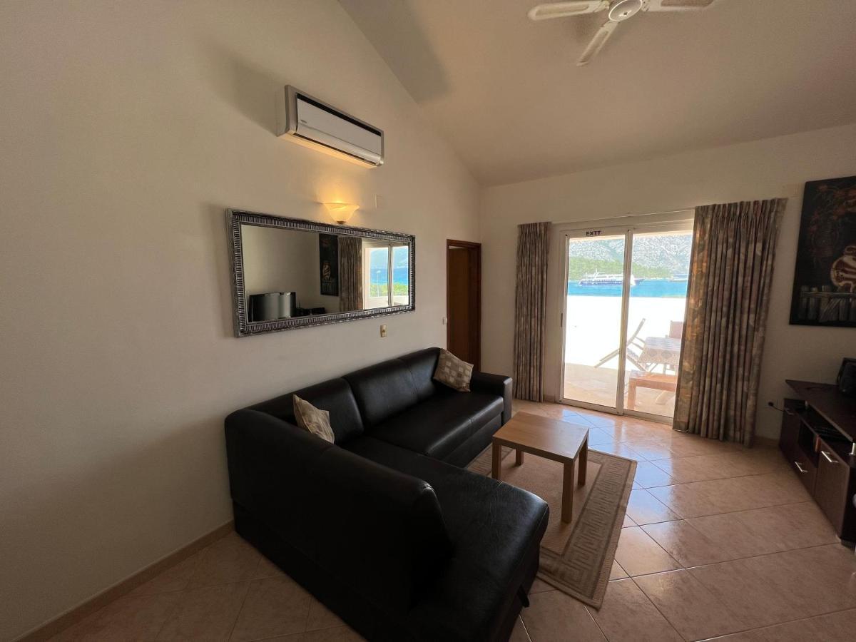 Apartmani Tonko Račišće 외부 사진