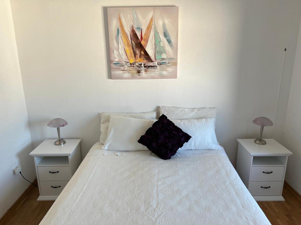 Apartmani Tonko Račišće 외부 사진